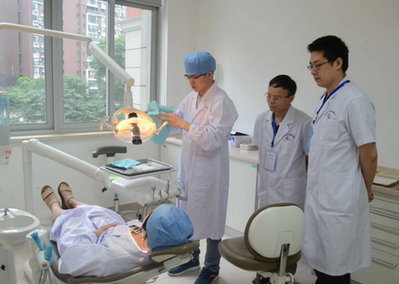 牙科执业医师