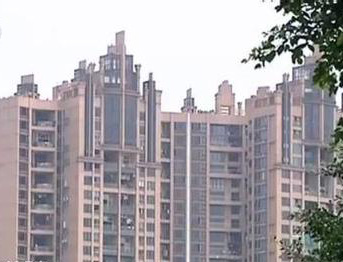 终于降了！深圳房价18个月首降，有房每平直跌小1万