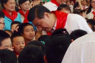 习近平祝全国小朋友节日快乐