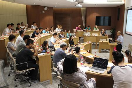 中国人口自然增长率 2015年人口自然增长率为 7.2‰