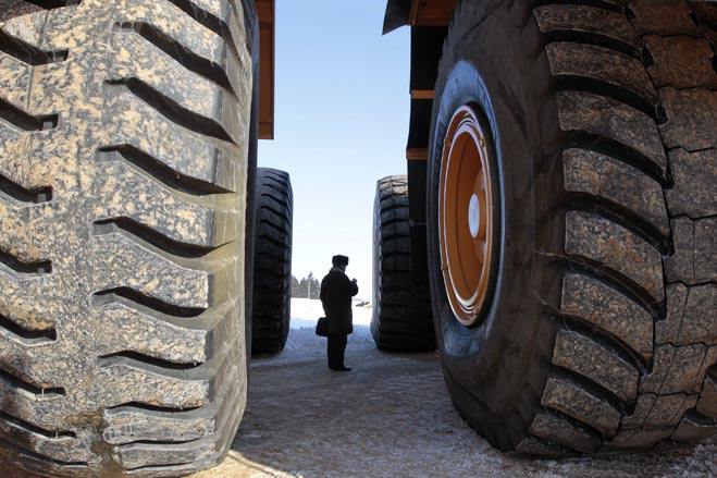 2017年中国巨型轮胎市场调研报告 巨型轮胎市场发展现状趋势分析