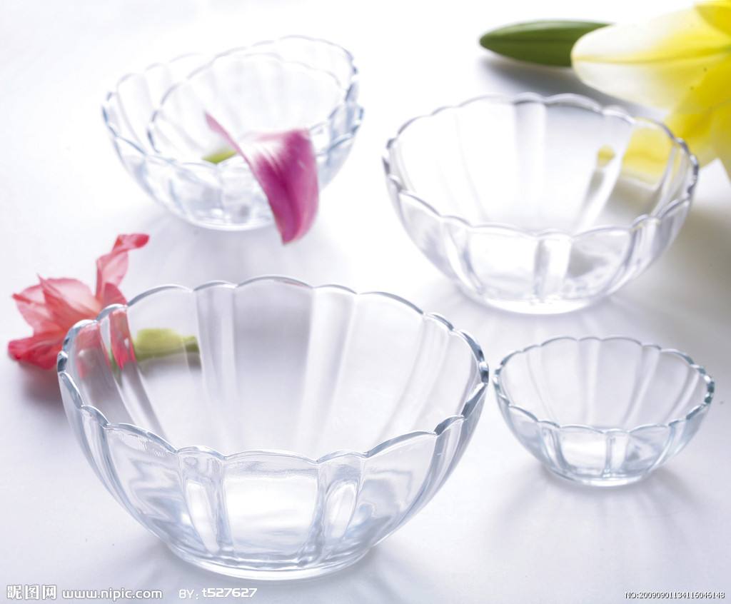 国际玻璃器血行业市场竞争格局分析调研报告