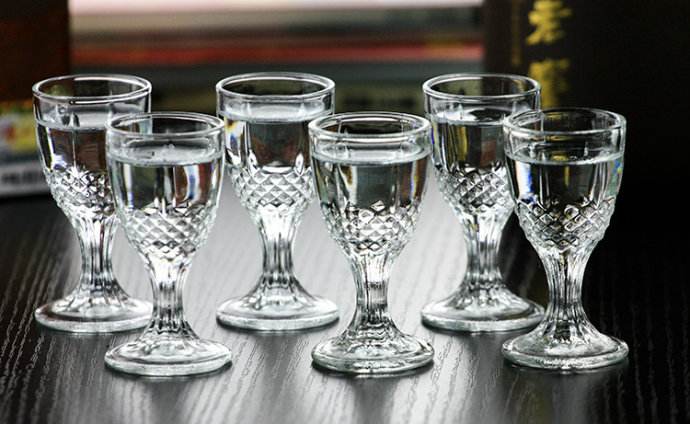 白酒行业报告 2017年白酒价格市场行情分析报告