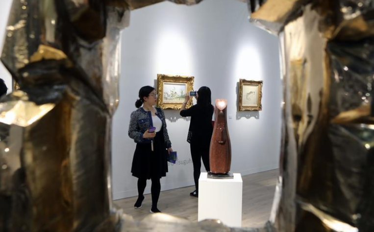 巴塞尔艺术展248家艺廊汇聚香港
