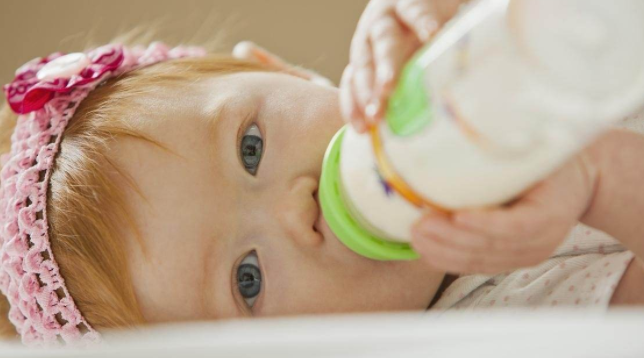 进口奶粉排行榜10强 婴儿奶粉质量排行榜